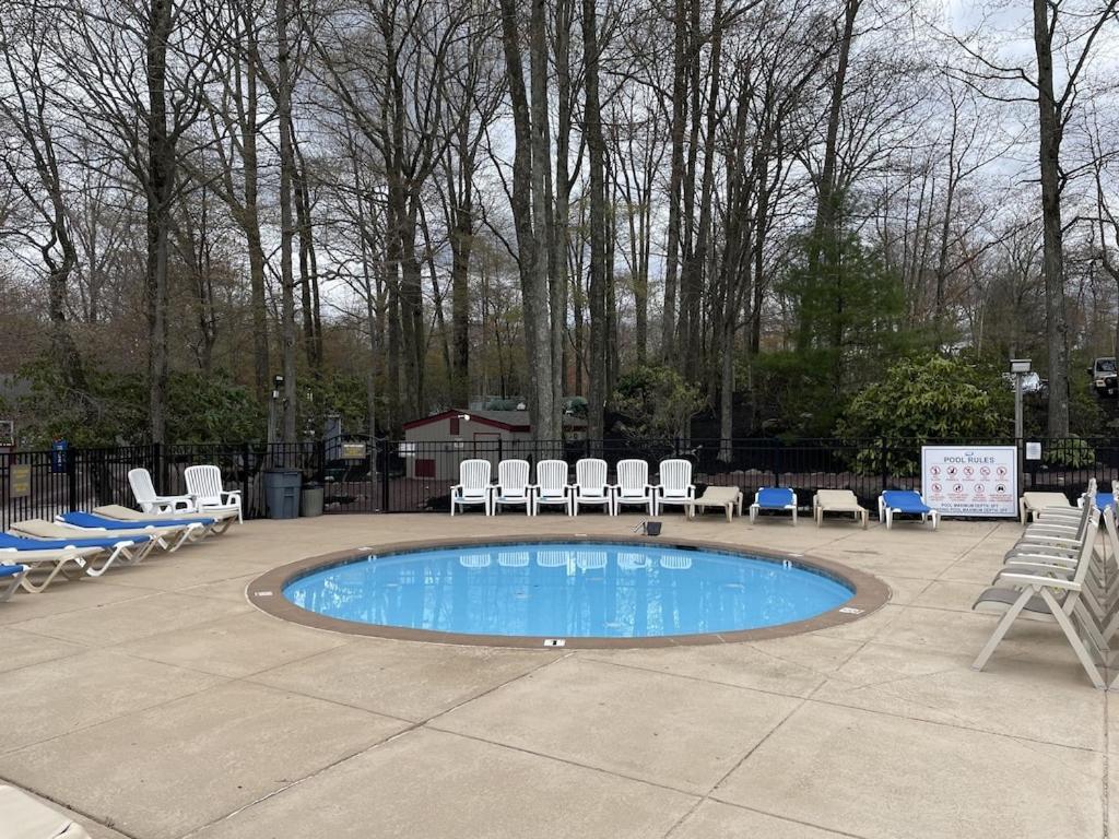 Beautiful Lake Harmony Townhouse At Big Boulder Lake And Ski Area Bagian luar foto