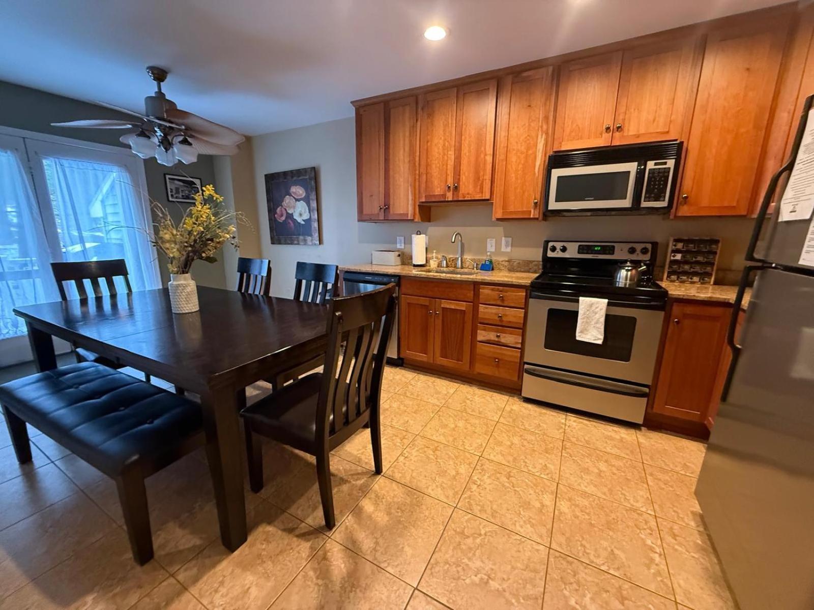 Beautiful Lake Harmony Townhouse At Big Boulder Lake And Ski Area Bagian luar foto