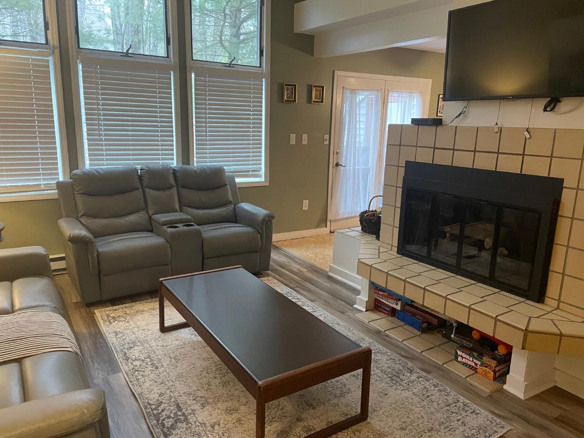 Beautiful Lake Harmony Townhouse At Big Boulder Lake And Ski Area Bagian luar foto