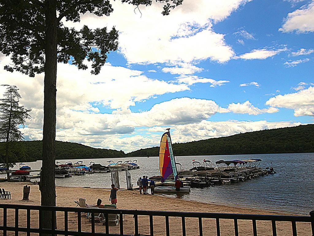Beautiful Lake Harmony Townhouse At Big Boulder Lake And Ski Area Bagian luar foto